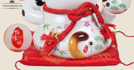 Mèo Thần Tài Giơ Tay Phải - Tiền Vào Như Nước