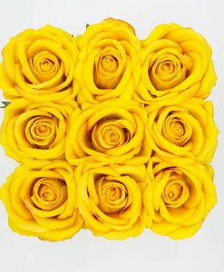 Hoa lụa màu vàng - Hộp Vuông