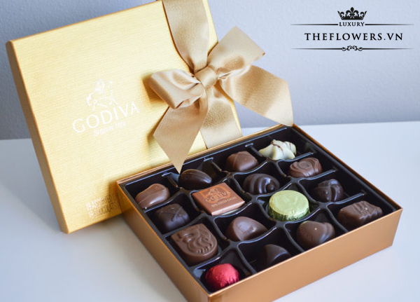 Socola-Godiva-Gold-Gift-Box-Ruy-Bang-hop-19-vien-khoi-luong-200g