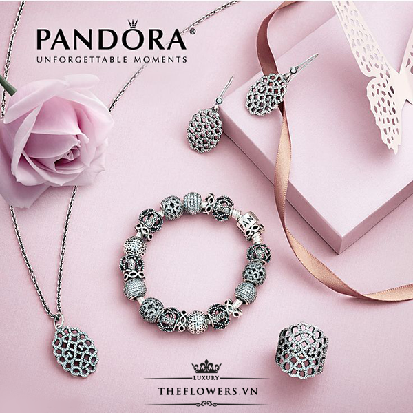 hat-charm-pandora-sparkling-jolly-santa-bac