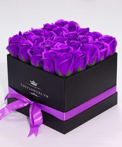 hoa sáp hộp đen màu tím quà tặng 20 10