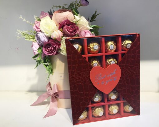 qua-tang-ban-gai-valentine-chocolate-ferrero-20-vien